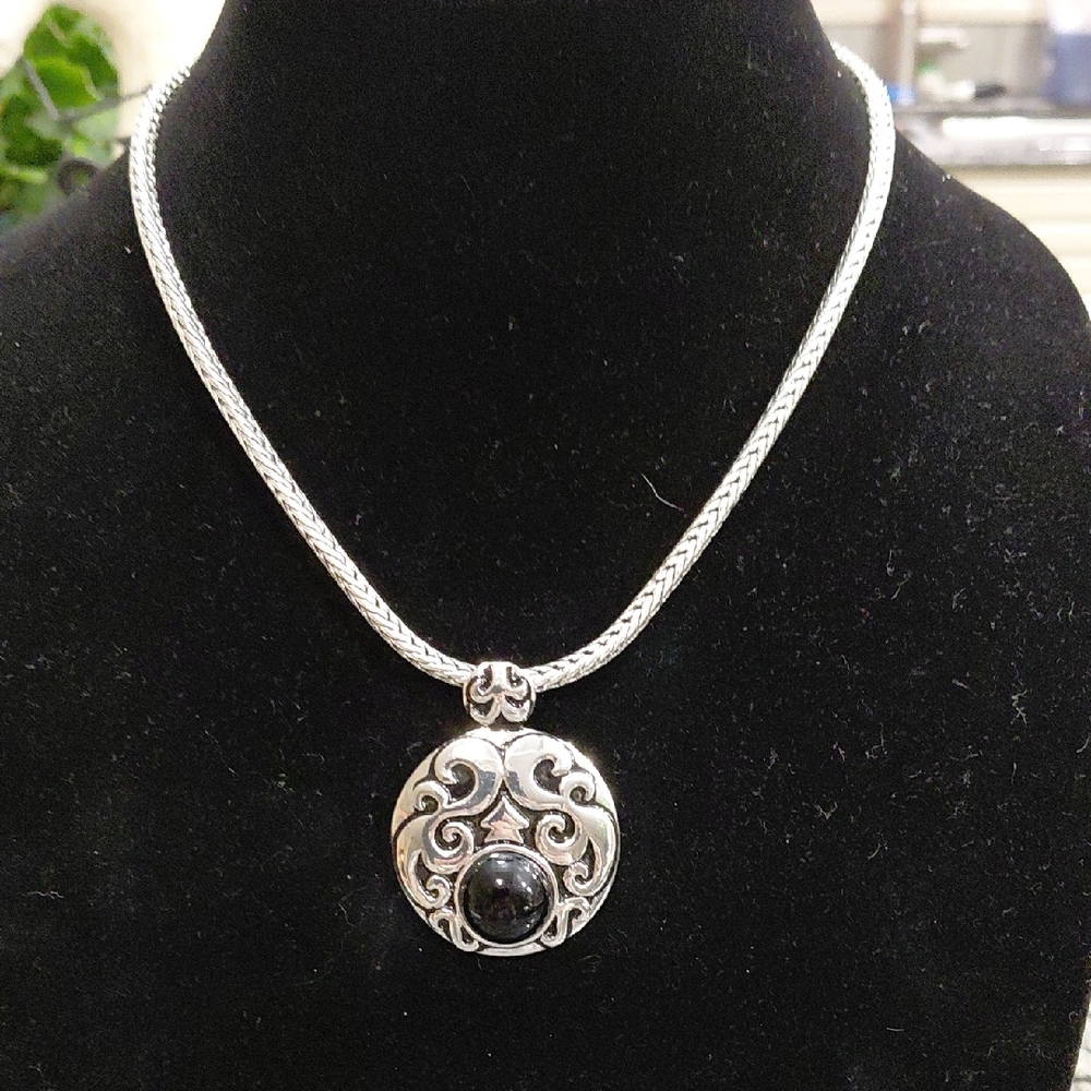 Ornate Silver Tone and Black Pendant Necklace. 18in+2in extender